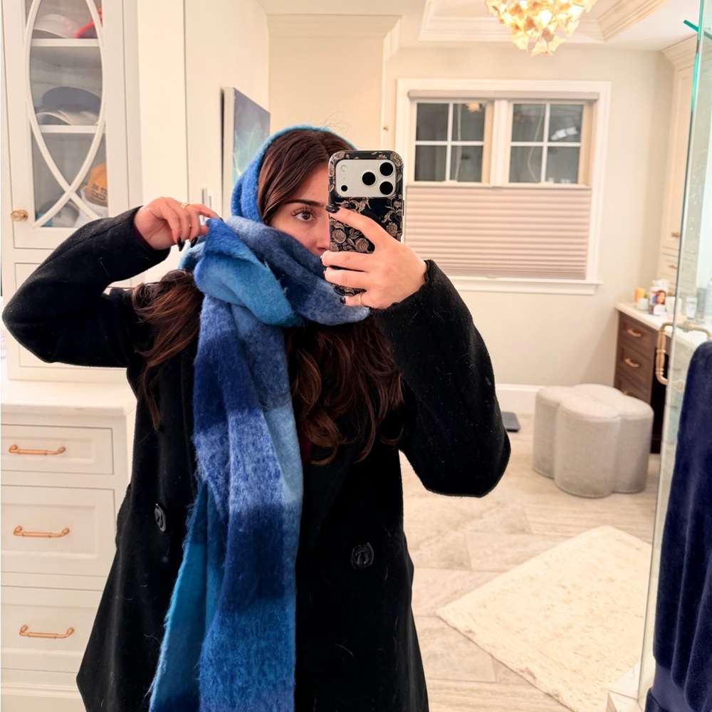 Blue Gradient Scarf